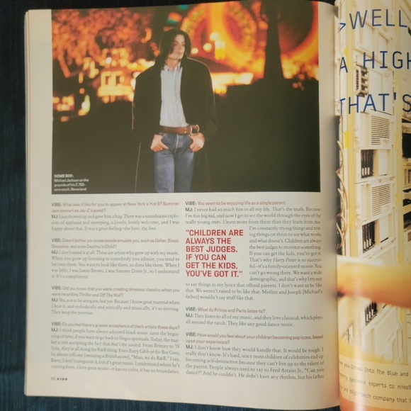 March 2002 VIBE Magazine with Michael Jackson - Picture 9 of 13